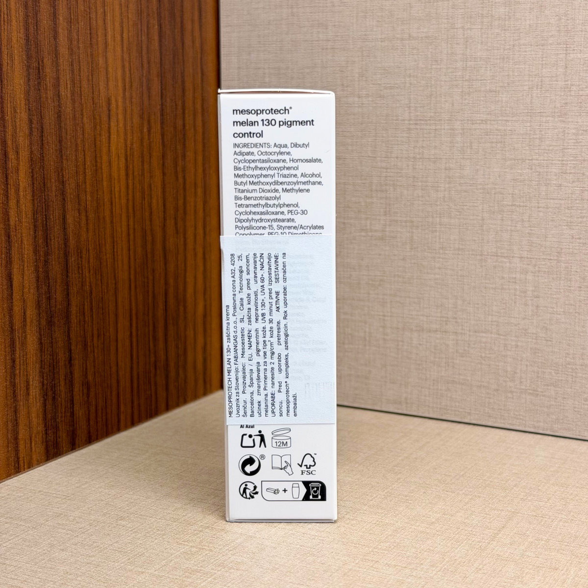 Mesoestetic Mesoprotech Melan 130+ Pigment Control – obarvana emulzija proti pigmentnim madežem – zadnja stran škatle z besedilom | Dr. Fabjan Cosmetics Slovenija – spletna trgovina kozmetike, za katero stoji največja poliklinika v Sloveniji, Estetika Fabjan